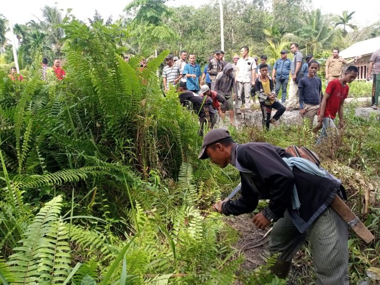 Laksanakan Kegiatan Ketahanan Pangan, Pemdes Sōmi Bangun Jalan Tani