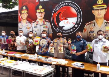 Ekspor ‘Biji Kokain’ lewat Boneka Jari, Digagalkan Direktorat Narkoba Polda Metro