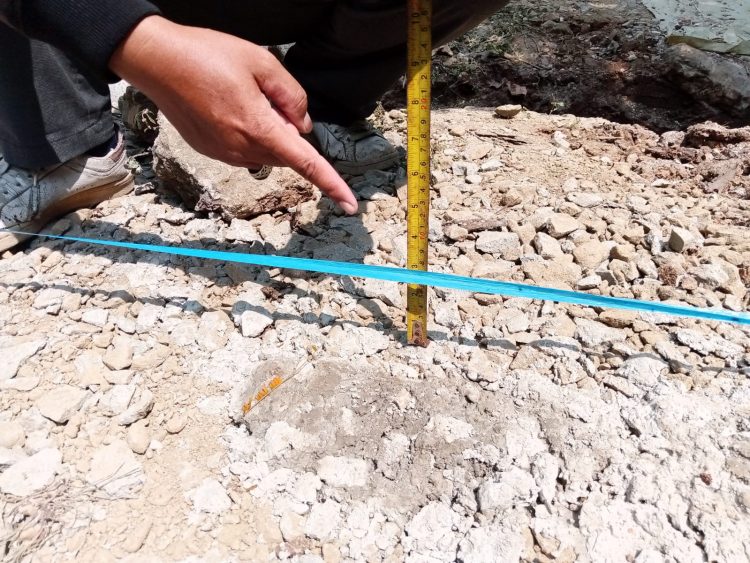 Terkesan Lemah Sangsi” Kontraktor Siluman Pembangunan Jalan Desa Sukaragam Diduga Gorok Volume Pekerjaan.Pemerintah Tidak Boleh Tutup Mata