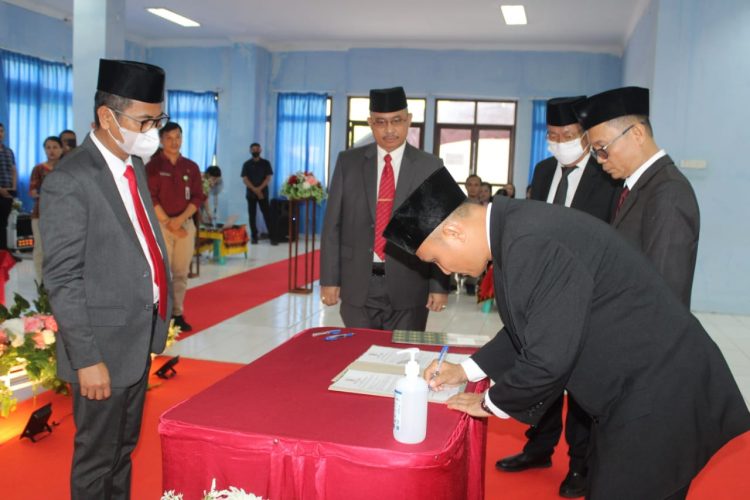 Bupati Nias Lantik Pimpinan Tinggi Pratama