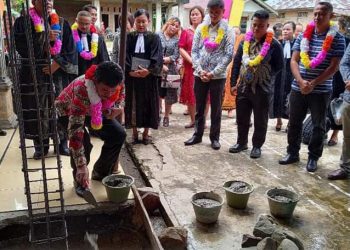 Bupati Nias Barat Hadiri Peletakan Batu Pertama Pembangunan Gereja Dan Penempatan Rumah Dinas Pendeta ONKP Simaeasi
