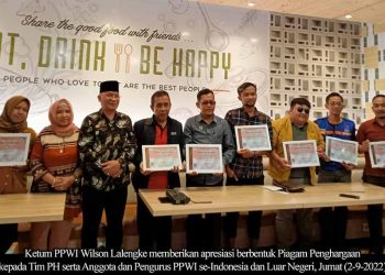 Terkait Kriminalisasi yang Dihadapinya, Ketua Umum PPWI Sampaikan Apresiasi kepada Seluruh Anggota PPWI atas Dukungan dan Bantuan yang Diberikan