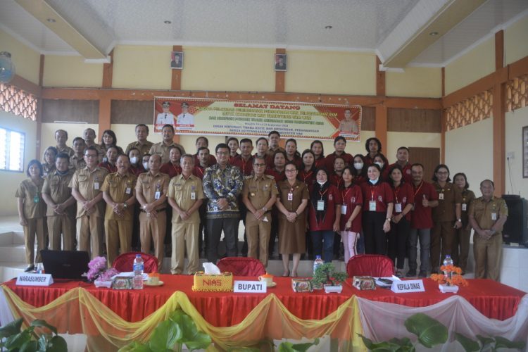 BUPATI NIAS BUKA SECARA RESMI PENDIDIKAN DAN PELATIHAN STRATEGI PEMASARAN PRODUK BAGI PELAKU UMKM DI KABUPATEN NIAS
