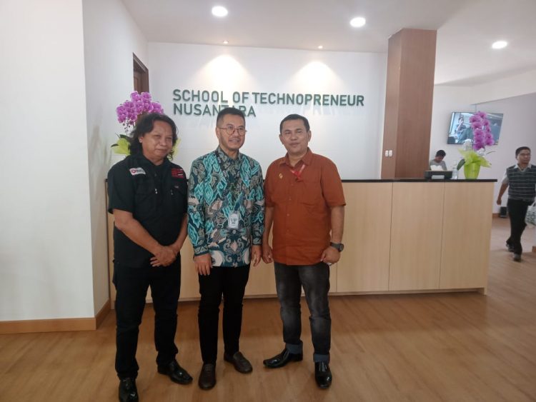 Ketua Umum dan Ketua MIO Siantar Hadiri Peresmian Kampus Baru School Of Technopreneur di Jakarta Barat