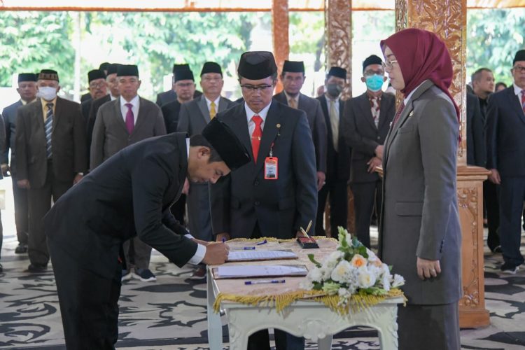Bupati Purwakarta Lantik Norman Jadi Sekda