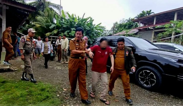 Jelang Hari Kesehatan Jiwa Sedunia, Bupati Nias Barat Lepas Pasung 2 ODGJ