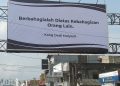 Perlu dipertanyakan Pemasangan billnoard Ukuran Raksasa,bayar Pajak kah???…