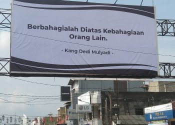Perlu dipertanyakan Pemasangan billnoard Ukuran Raksasa,bayar Pajak kah???…