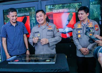 Kapolda Metro Jaya Resmikan Renovasi Gedung Balai Forum Wartawan Polri Di Polda Metro Jaya