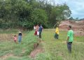 Warga Kp.Manjun Lapor Ke LSM ” Karena Sawah Kami Rusak Akibat Proyek Pemakaman