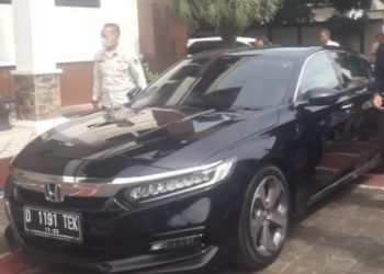 Identitas Sangat Resmi..Plat Nomor Mobil Dinas Ambu Anne Dari Samsat