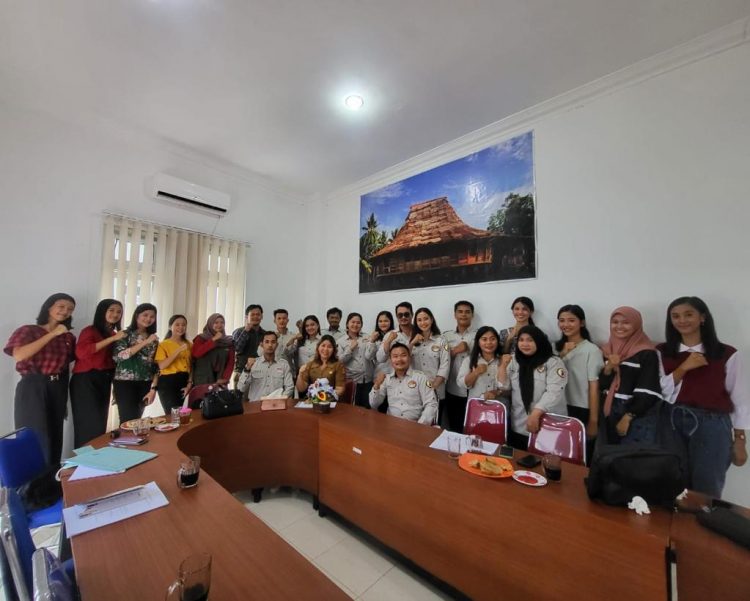 Perkuat Kelembagaan Pariwisata, Disparbudpora Kabupaten Nias Barat Menfasilitasi Pelantikan HPI DPC Kab. Nias Barat