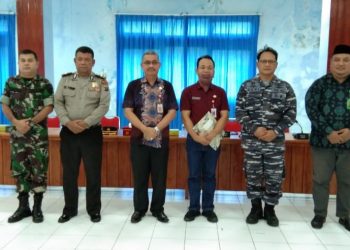 BUPATI NIAS SECARA RESMI MENGUKUHKAN PANITIA PERAYAAN NATAL OIKUMENE PEMERINTAH KABUPATEN NIAS TAHUN 2022