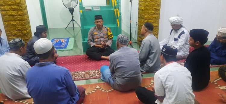 Melalui Safari Ibadah Kapolres Nias Sampaikan Pesan-Pesan Kamtibmas