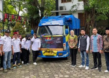 Bupati Purwakarta Lepas Bantuan Korban Gempa Cianjur dari Apdesi