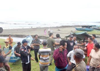 Bantuan Mesin Konkit Kepada Nelayan, Program Kemitraan Kementerian ESDM, Komisi VII DPR RI Dan Pemkab Nias Barat