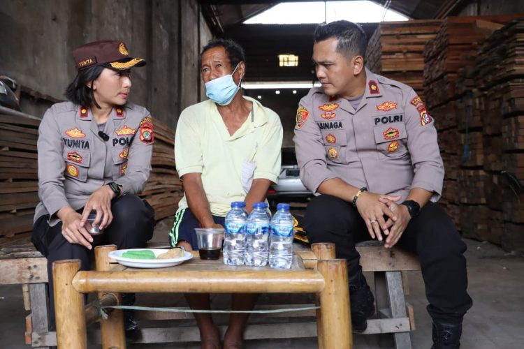 Plt. Kapolres Pelabuhan Tanjung Priok: Patroli Kopi Bareng Mendengarkan Aspirasi Warga dan Keluhan Warga