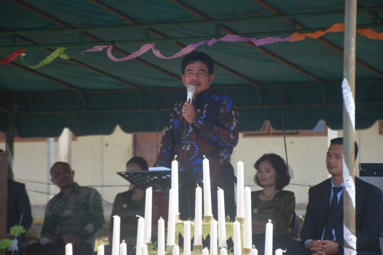 Hadiri Perayaan Natal Bersama Di Sisobambowo, Bupati Ajak Warga Bertransformasi Ke Arah Yang Lebih Baik