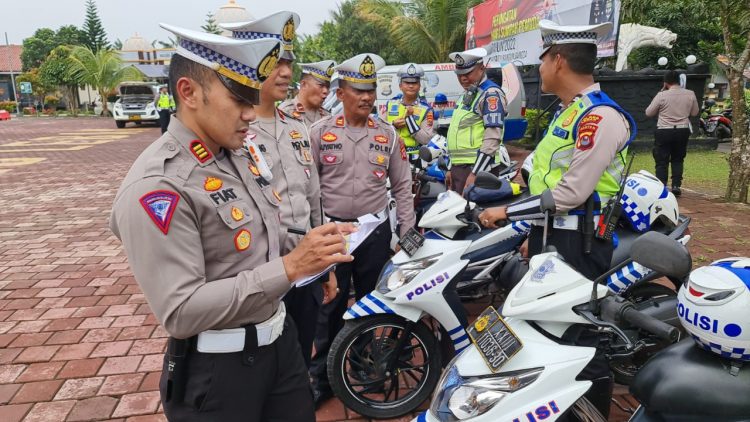 Cek Kesiapan, Kasat Lantas Polres Lebak Lakukan Pengecekan Personel dan Sarpras