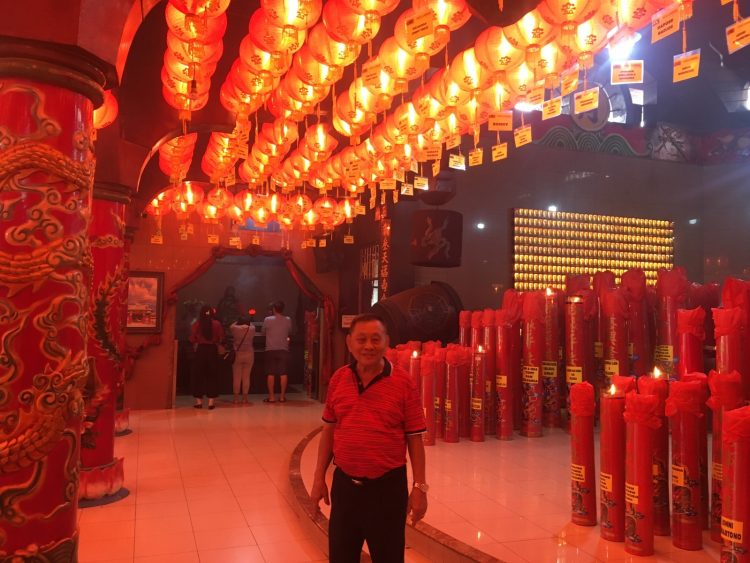 800 Lampion Menghiasi Malam Imlek di Vihara Nimmala Kota Tangerang