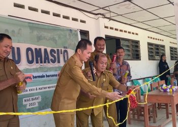 Kegiatan Pengajar Muda Indonesia di Nias Barat di Buka Secara Resmi Oleh Kadis Pendidikan