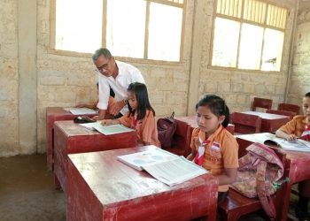 Bupati Nias Sidak di SDN 078521 Sihare’o III Hilibadalu