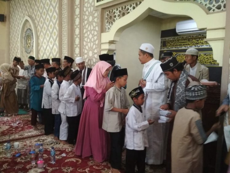Pondok Pesantren Al Imam Al Gozaly Al Idrisy, Memperingati Acara ISRA MI’RAJ Santunan Yatim Piatu Sekaligus Aqiqahan Di Masjid Al Imam Al Gozaly Desa Daru Jambe Tangerang