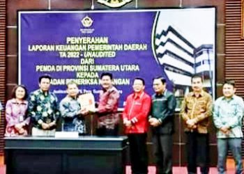 Bupati Nias Barat Serahkan LKPD Kepada BPK RI Perwakilan Sumut