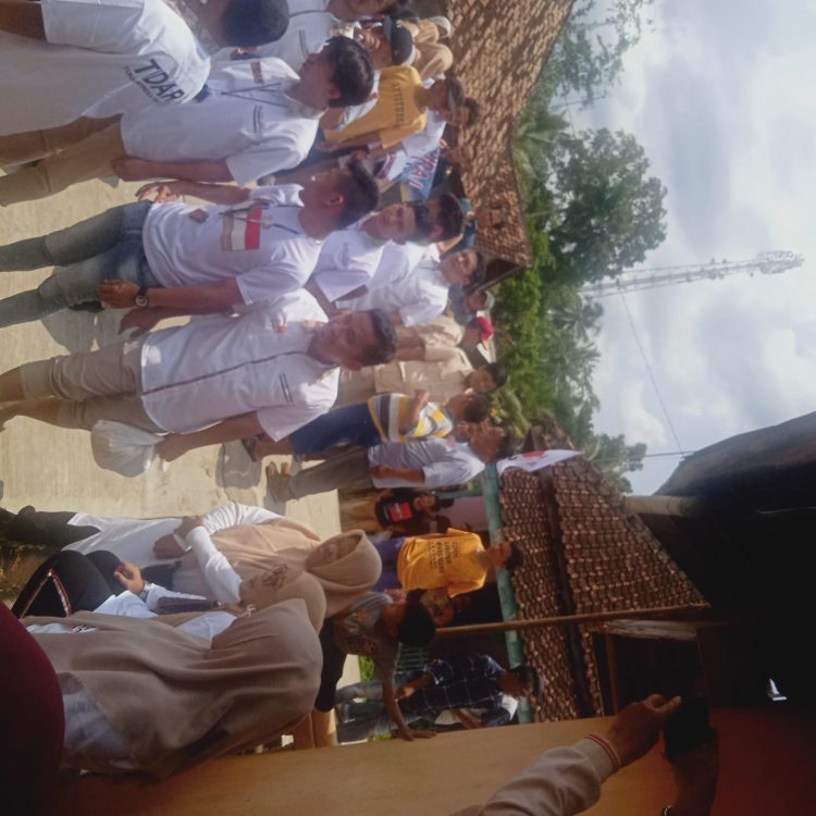 DPD Partai Gerindra Lampung Berikan Bantuan Korban Banjir Di Wilayah Lampung Utara