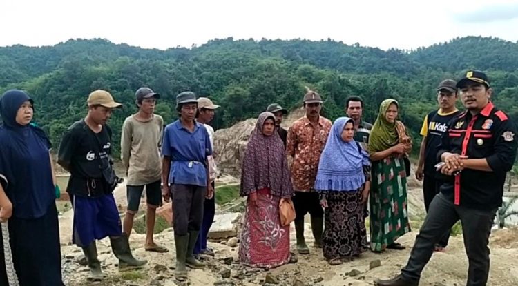 Diduga JB Kirim Tim Untuk Intimidasi Warga Jaya Sari Paksa Terima Uang Ganti Rugi