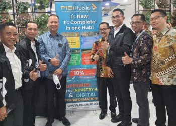 Pengukuhan Pengurus APTIKNAS di Rangkaian Grand Launching PIDI 4.0