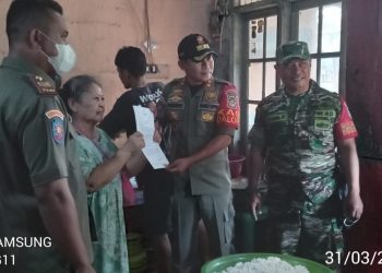 Satpol PP Gencarkan Sosialisasi Take Away Rumah Makan Buka Siang Hari