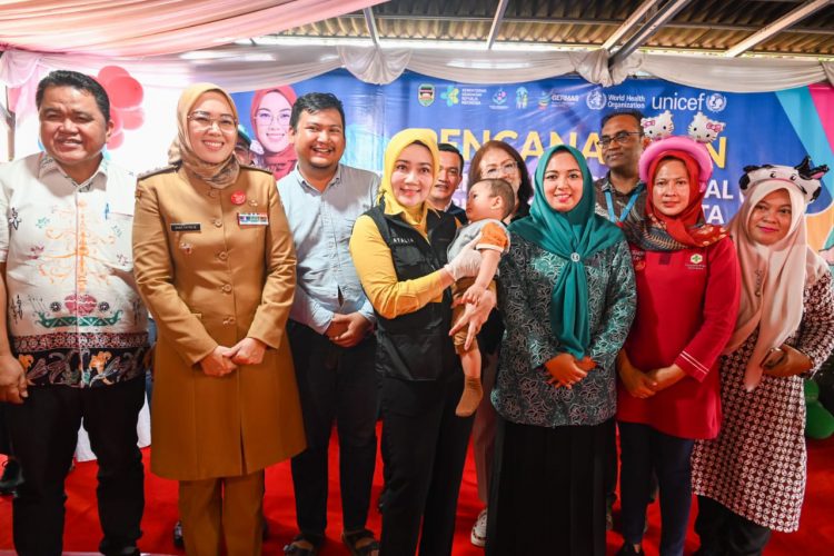 Dua Perempuan Istimewa Jabar Kompak Sukseskan Pekan Imunisasi Nasional Polio