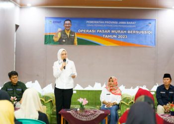 Kendalikan Inflasi Daerah, Bupati Anne Salurkan Komoditas OPM Bersubsidi