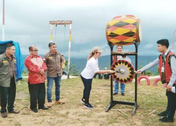 Kadisbudpora Nias Barat Buka Secara Resmi Festival Budaya Puncak Harmoni Somomo