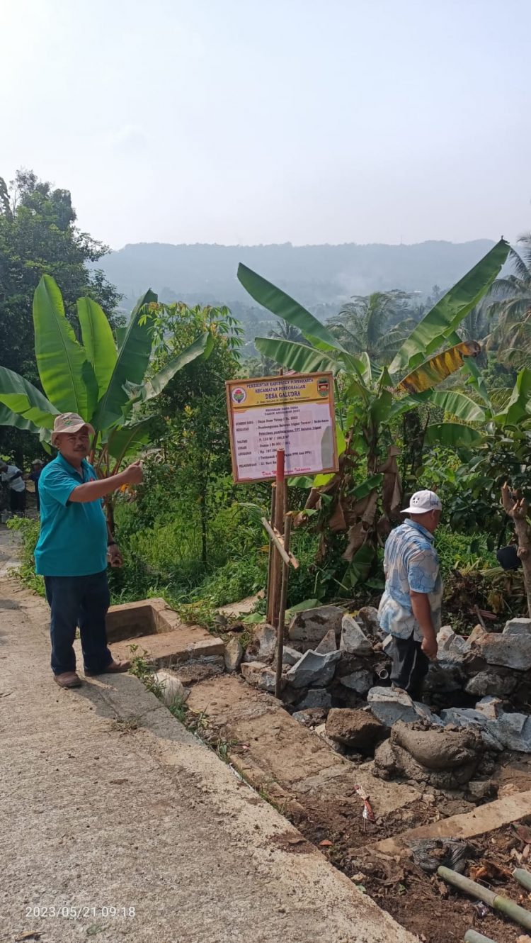 Realisasikan Anggran Dana Desa tahap 1 di desa galudra kepada Saluran Irigasi Tersier Mempermudah akses Jalan
