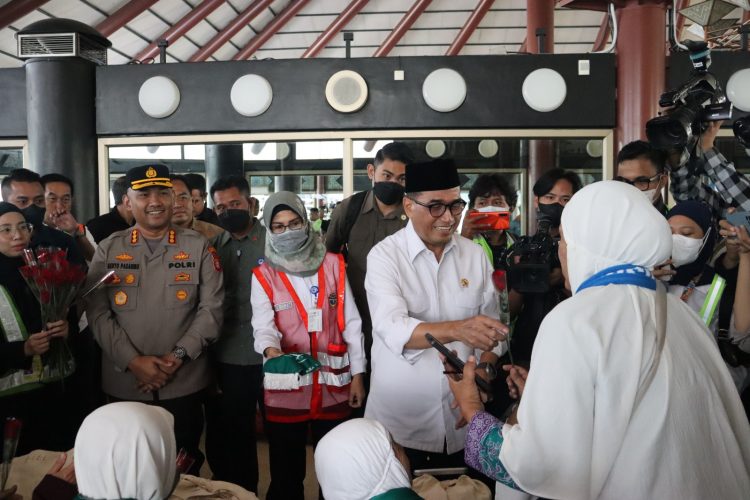 Dampingi Menag Lepas Kloter Pertama Haji, Polresta Bandara Pastikan Beri Layanan Prima