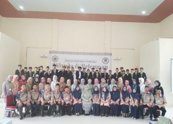 Di Aula Gedung Kecamatan Solear ” Sekolah MAN 5 Kabupaten Tangerang Adakan Pelepasan Siswa Angkatan Ke – VII