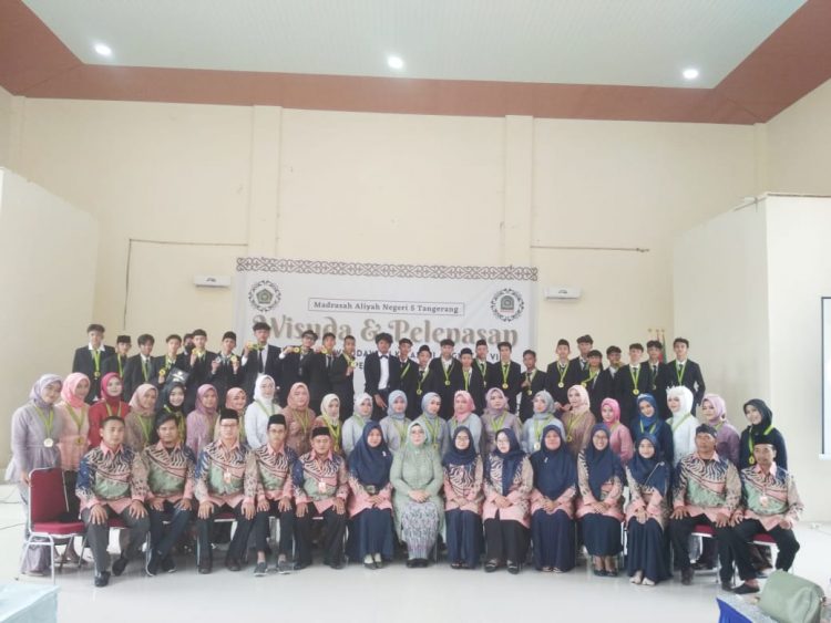 Di Aula Gedung Kecamatan Solear ” Sekolah MAN 5 Kabupaten Tangerang Adakan Pelepasan Siswa Angkatan Ke – VII
