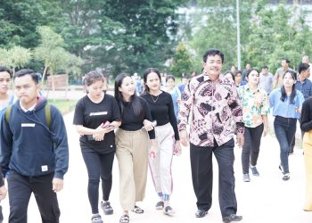 Bupati Nias Barat Bertemu Dengan Pekerja Asal Nias Barat Di PT. Philips Industries Batam