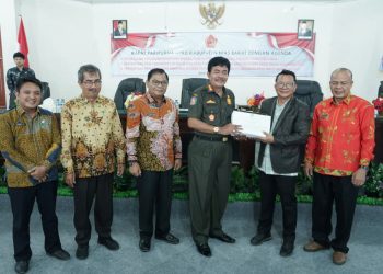 Bupati Nias Barat Hadiri Rapat Paripurna DPRD Nias Barat