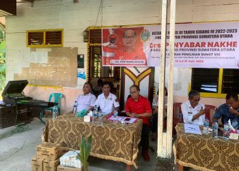 Lakukan Reses di Desa Sisarahili Sogae’adu, Penyabar Nakhe Bagikan Roti Sehat dan Obat Penambah Darah