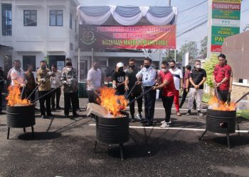 Pemkab dan Kejari Lampung Utara Musnahkan Barang Bukti Tindak Pidana Umum