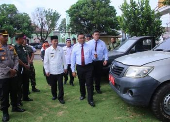 Kejari Lampura serahkan 22 Unit Kendaraan Dinas Milik Pemkab Lampung Utara