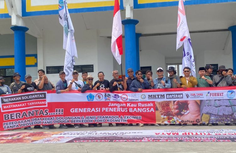 Perihatin Dengan Maraknya Peredaran Obat Tramadol di Tangerang, Puluhan Aktifis Turun Kejalan