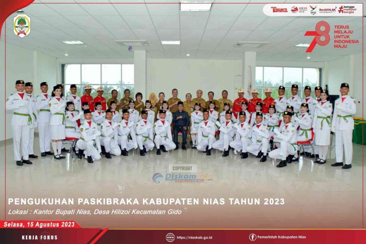 PENGUKUHAN PESERTA PASKIBRAKA KABUPATEN NIAS TAHUN 2023 OLEH BUPATI NIAS