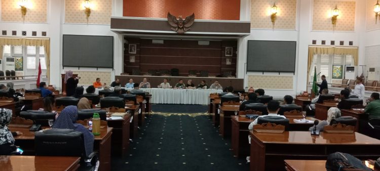 AUDIENSI KOMUNITAS BELA PURWAKARTA SOAL PENGELOLAAN KEGIATAN WISATA KULINER