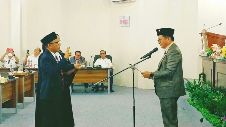 Sarofati Gulo Dilantik Sebagai PAW Anggota DPRD Kab. Nias Barat Sisa Masa Jabatan 2019-2024
