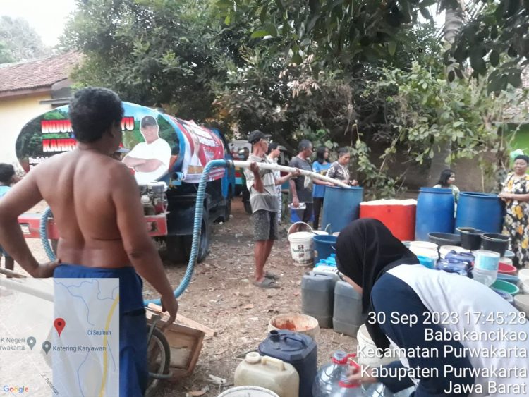 Krisis Air Bersih di BBC Masyarakat Menjerit Perlukan Bantuan,kini Kepedulian Irwan Ramdhan kardiwan SE, Salurkan Bantuan Air pada Masyarakat perhari 40.000liter