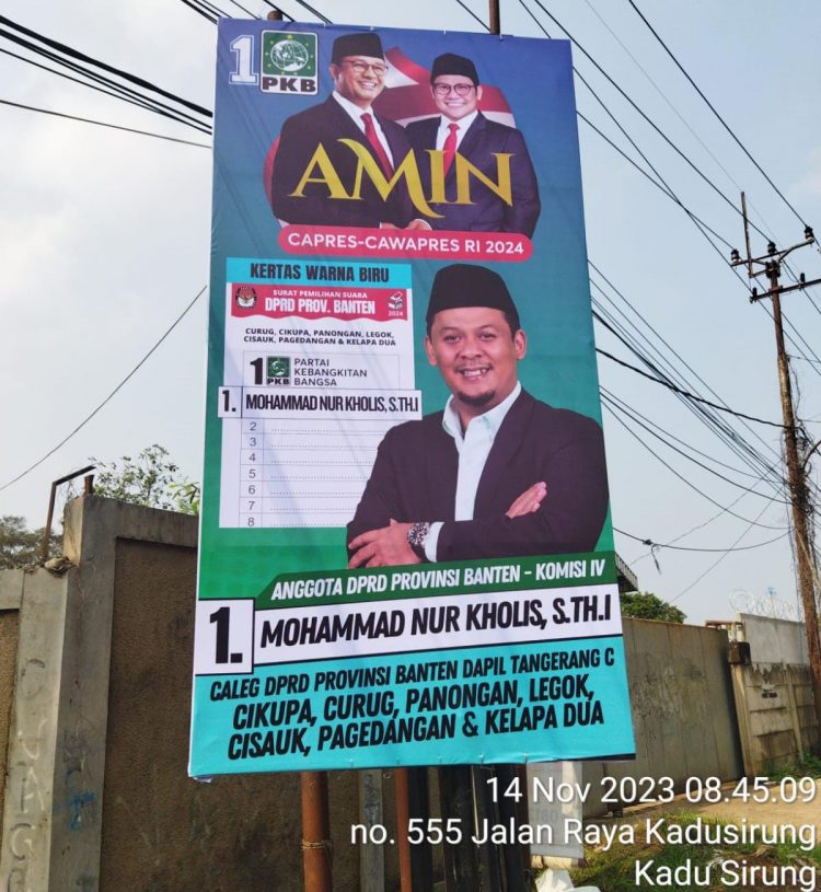 Pasang Papan Reklame, Nur Kholis Caleg DPRD Provinsi Banten Diduga Curi Start Kampanye